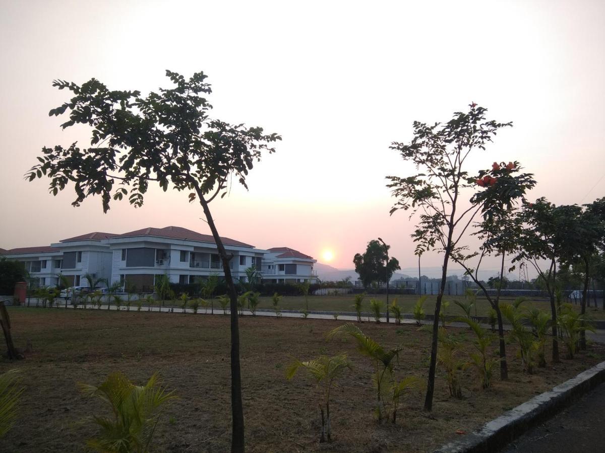 Parishreya Holiday Home 罗纳瓦拉 外观 照片