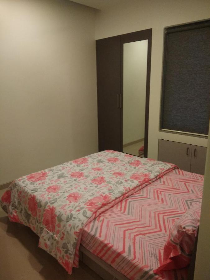 Parishreya Holiday Home 罗纳瓦拉 外观 照片